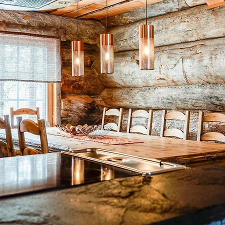 Villa Log Samruam A Salla